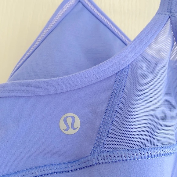 Lululemon Flow Y Bra Size 4 Sz 4 - Picture 4 of 4